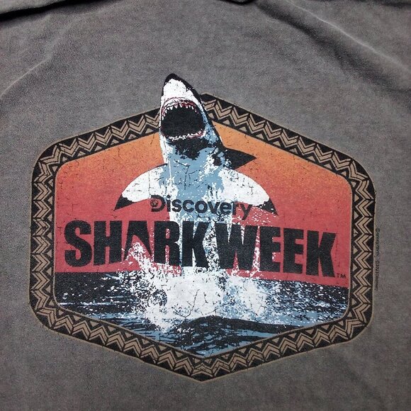 Crazy Shirts Discovery Shark Week T-Shirt - Picture 1 of 7